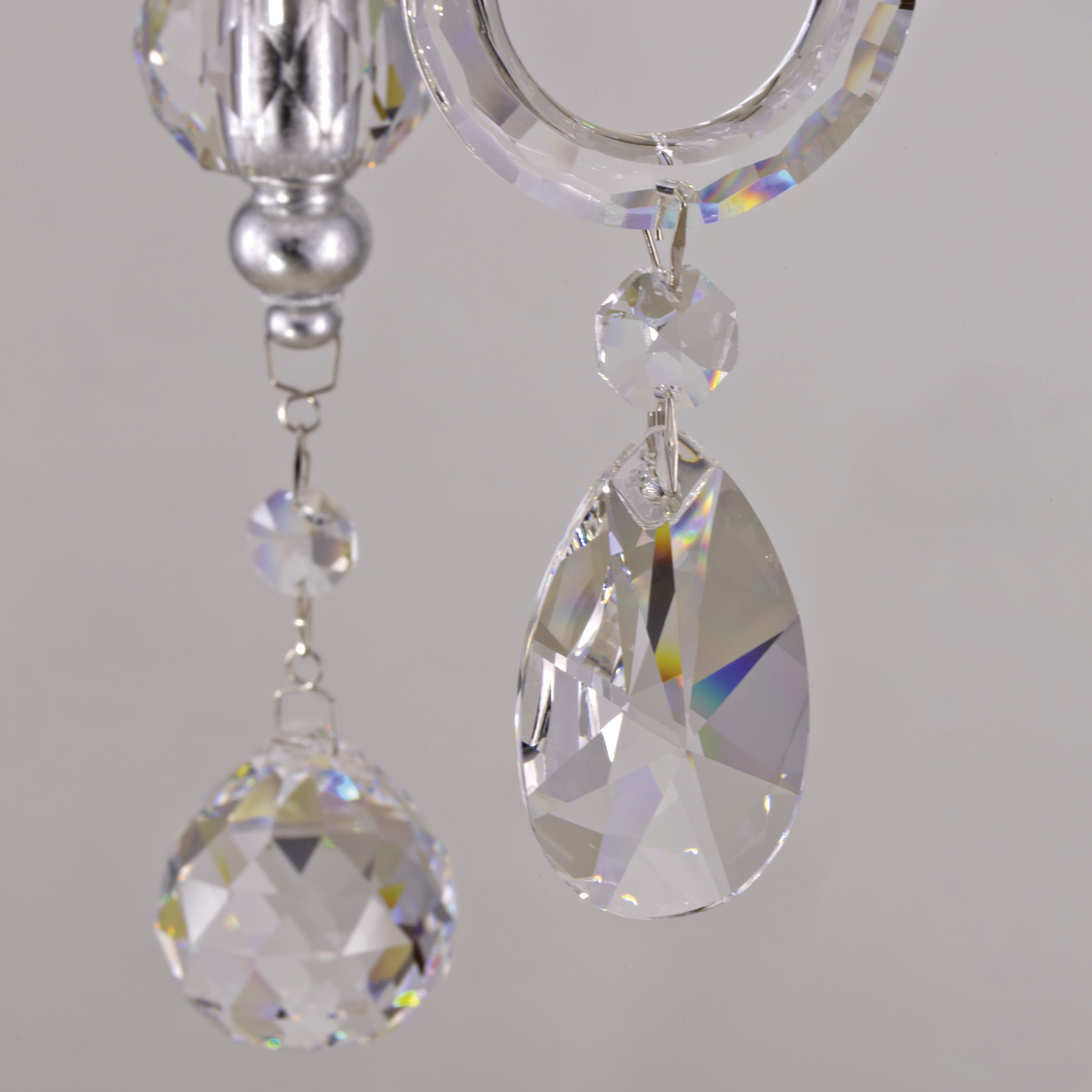 102 AP 2 silver leaf crystal pvc black chrome shade macro1