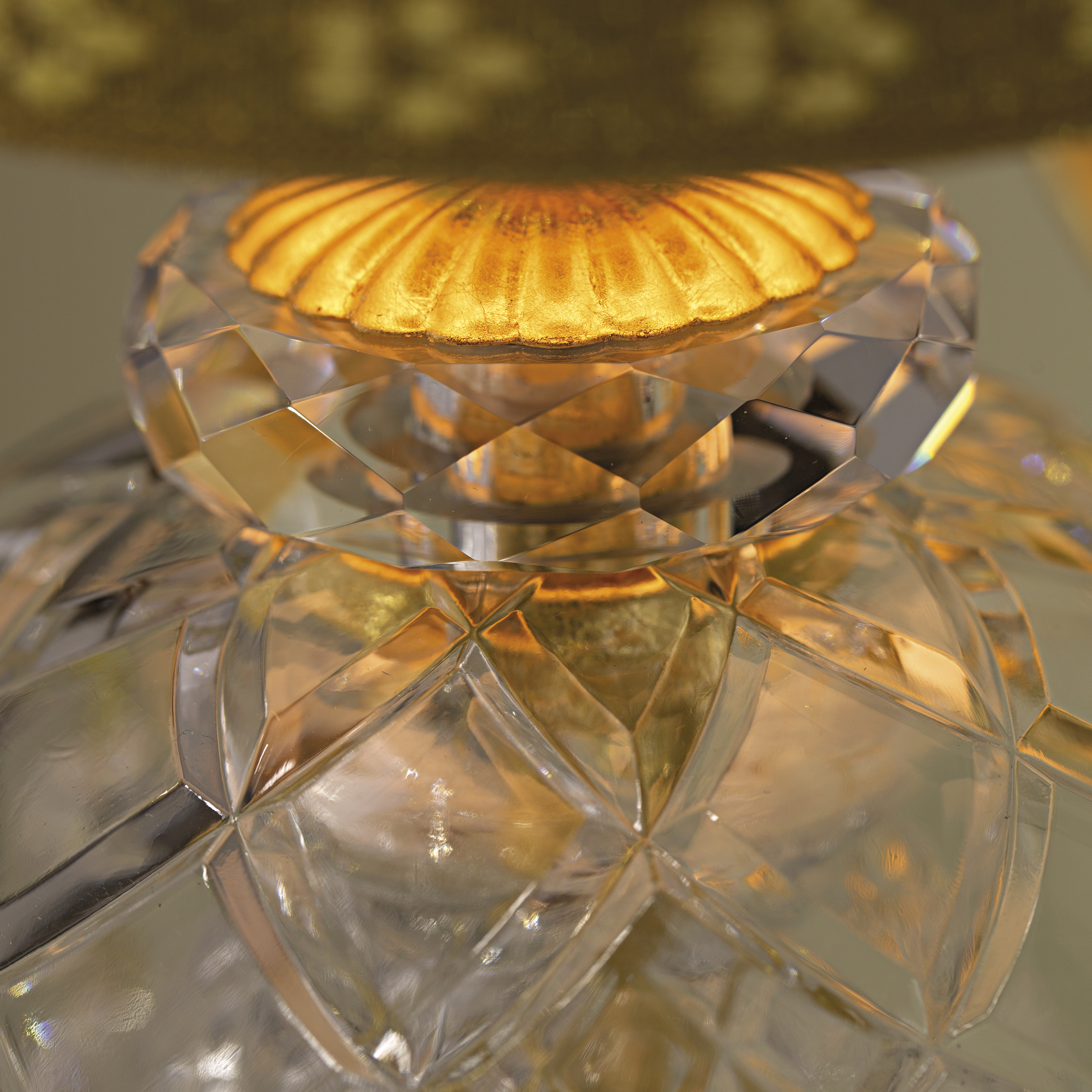 104 AP 1 gold leaf crystal fabric ivory shade macro2