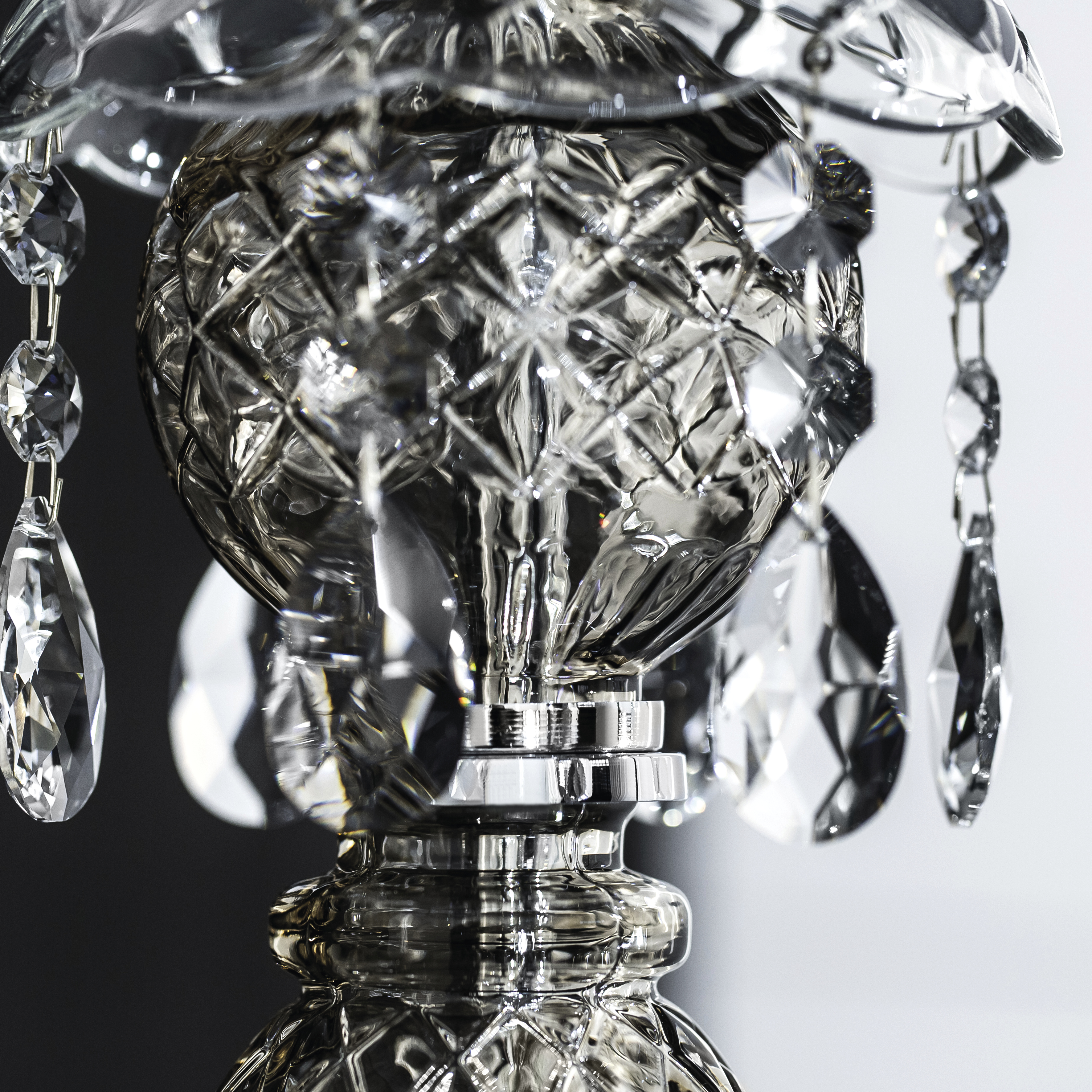 104_LM_chrome_golden_teak_pvc_brown_shade_macro1_Olympia_GrandoLuce 104 LM chrome golden teak pvc brown shade macro1 Olympia GrandoLuce