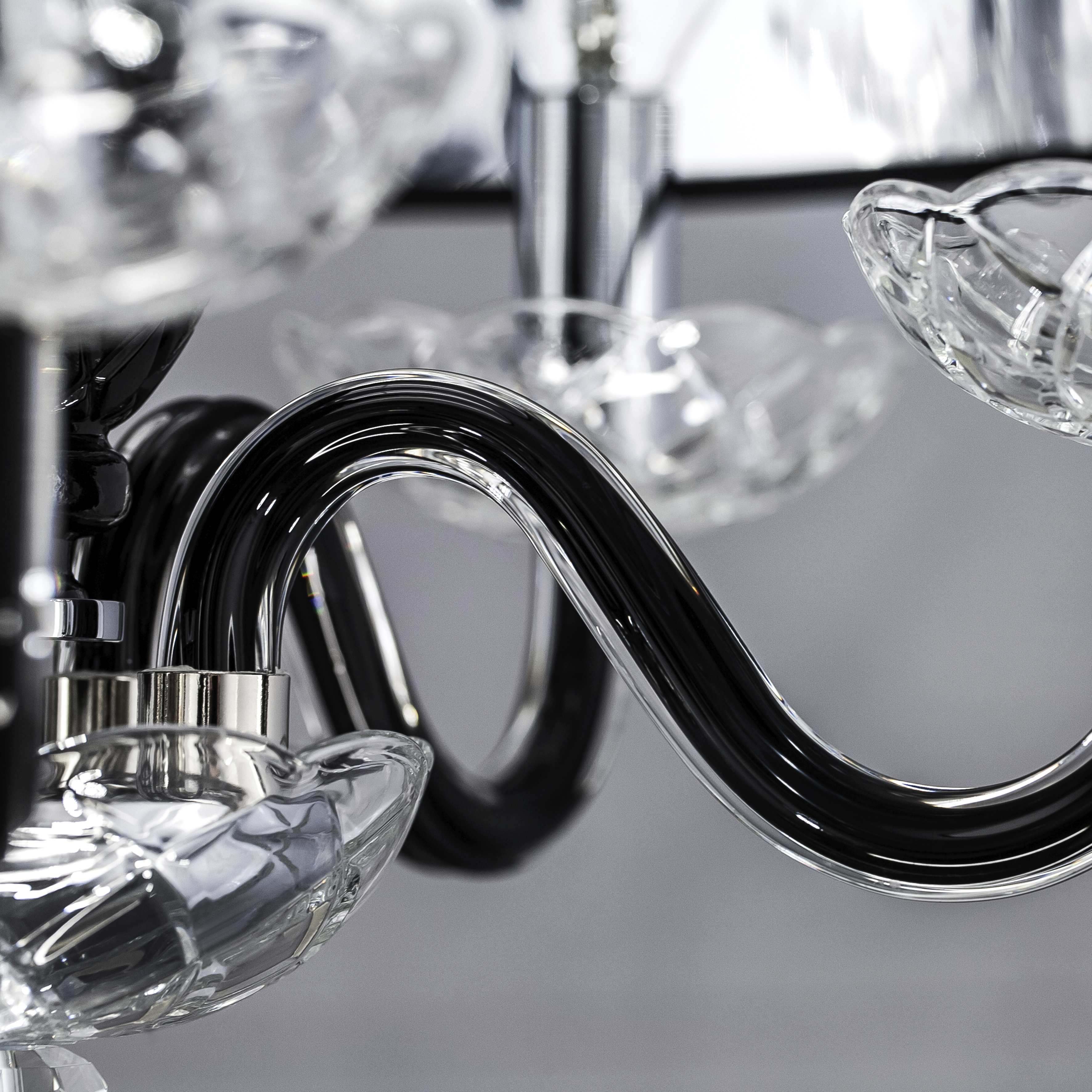 104 SP 3 chrome black pvc black chrome shade macro1 Olympia GrandoLuce