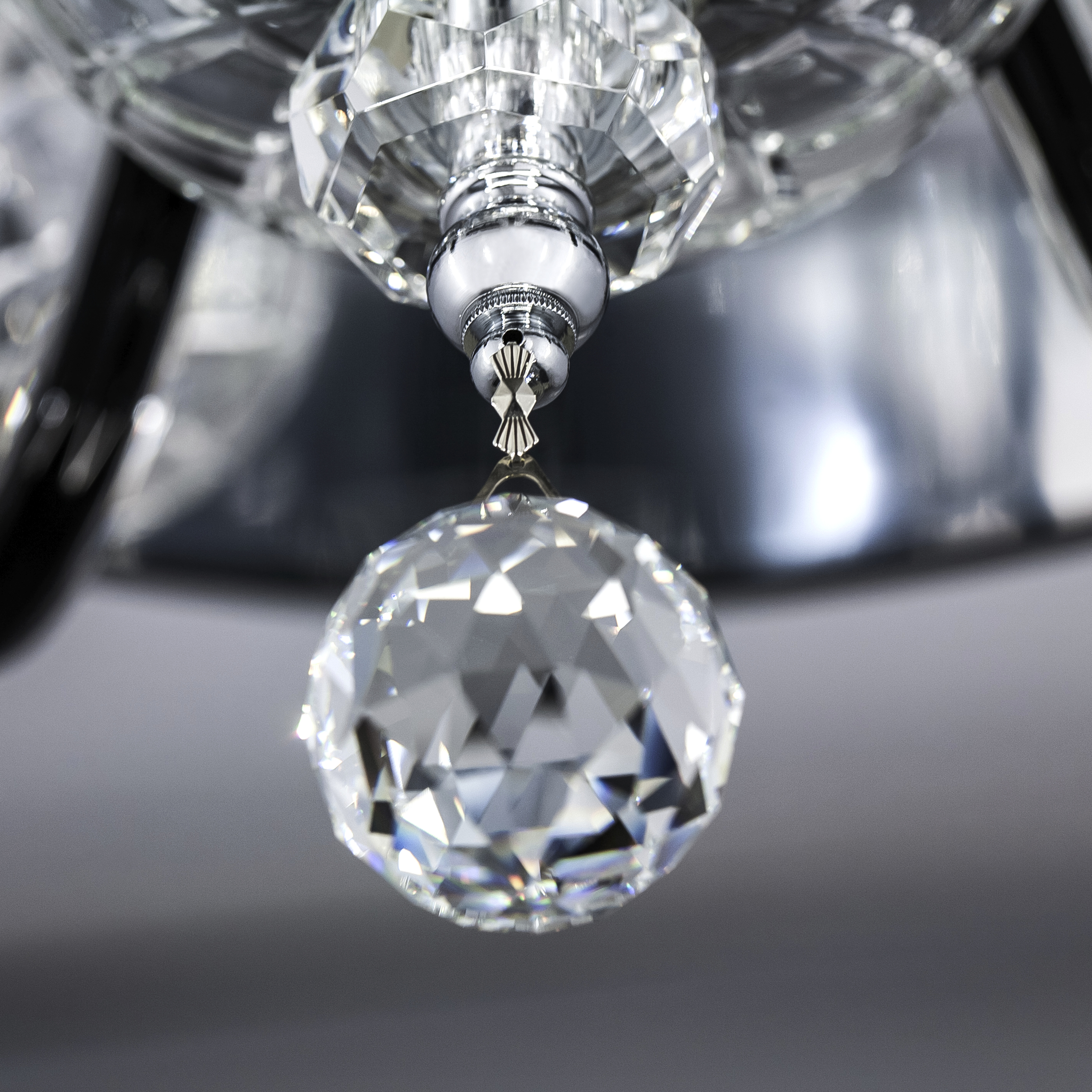 104 SP 3 chrome black pvc black chrome shade macro2 Olympia GrandoLuce