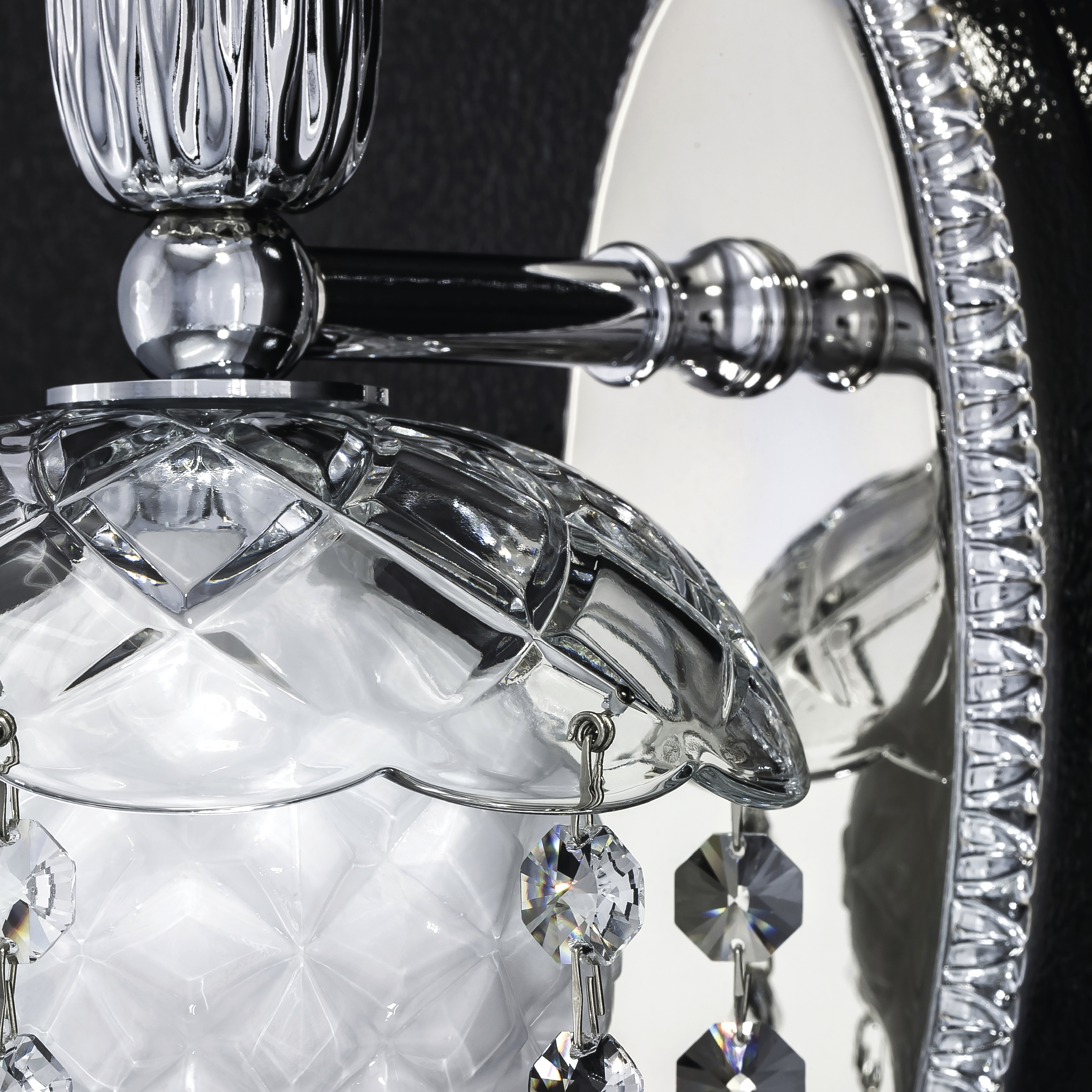 105 AP 1 chrome white pvc white shade macro1 Mirsini GrandoLuce