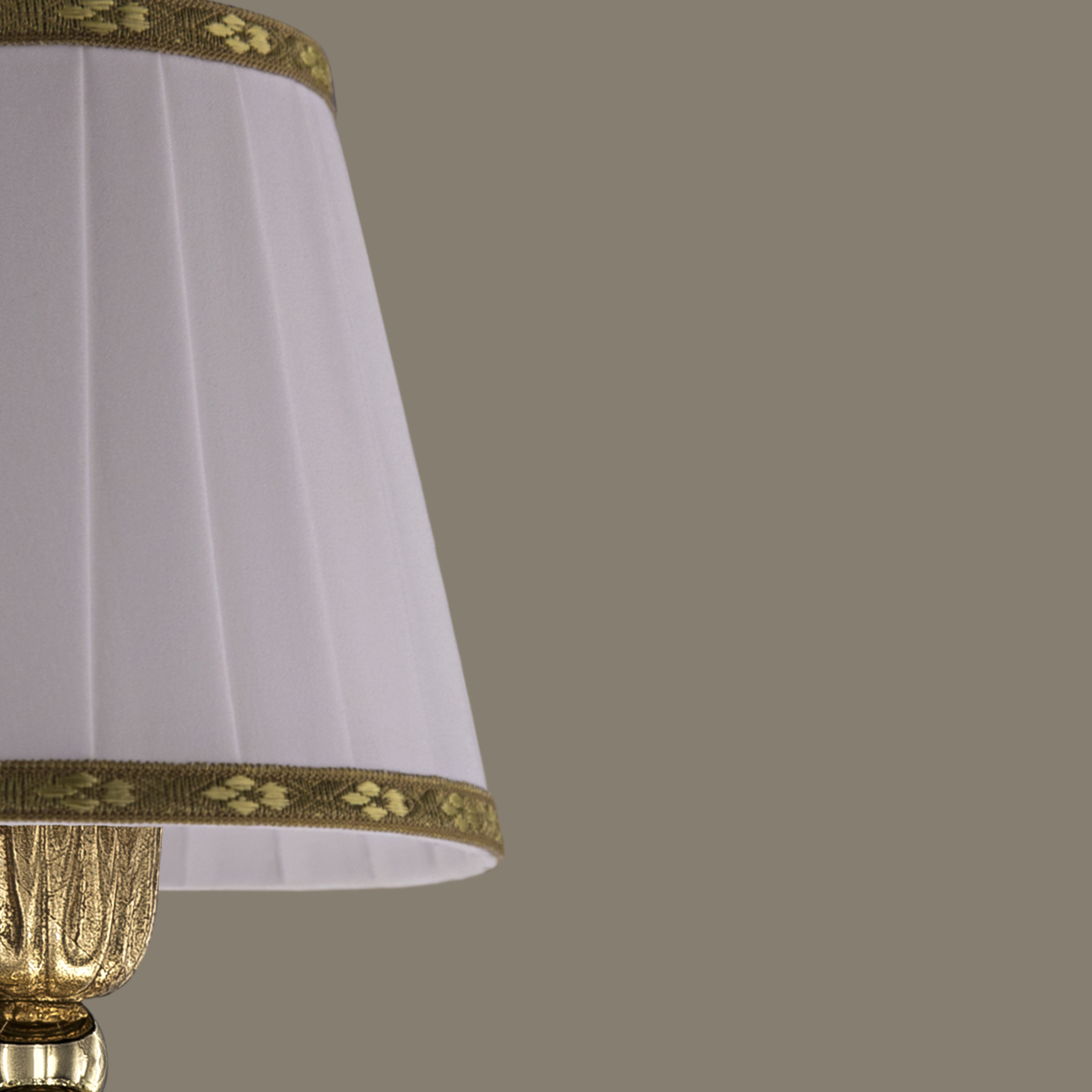 105 AP 1 gold leaf crystal fabric ivory shade macro1 Mirsini GrandoLuce