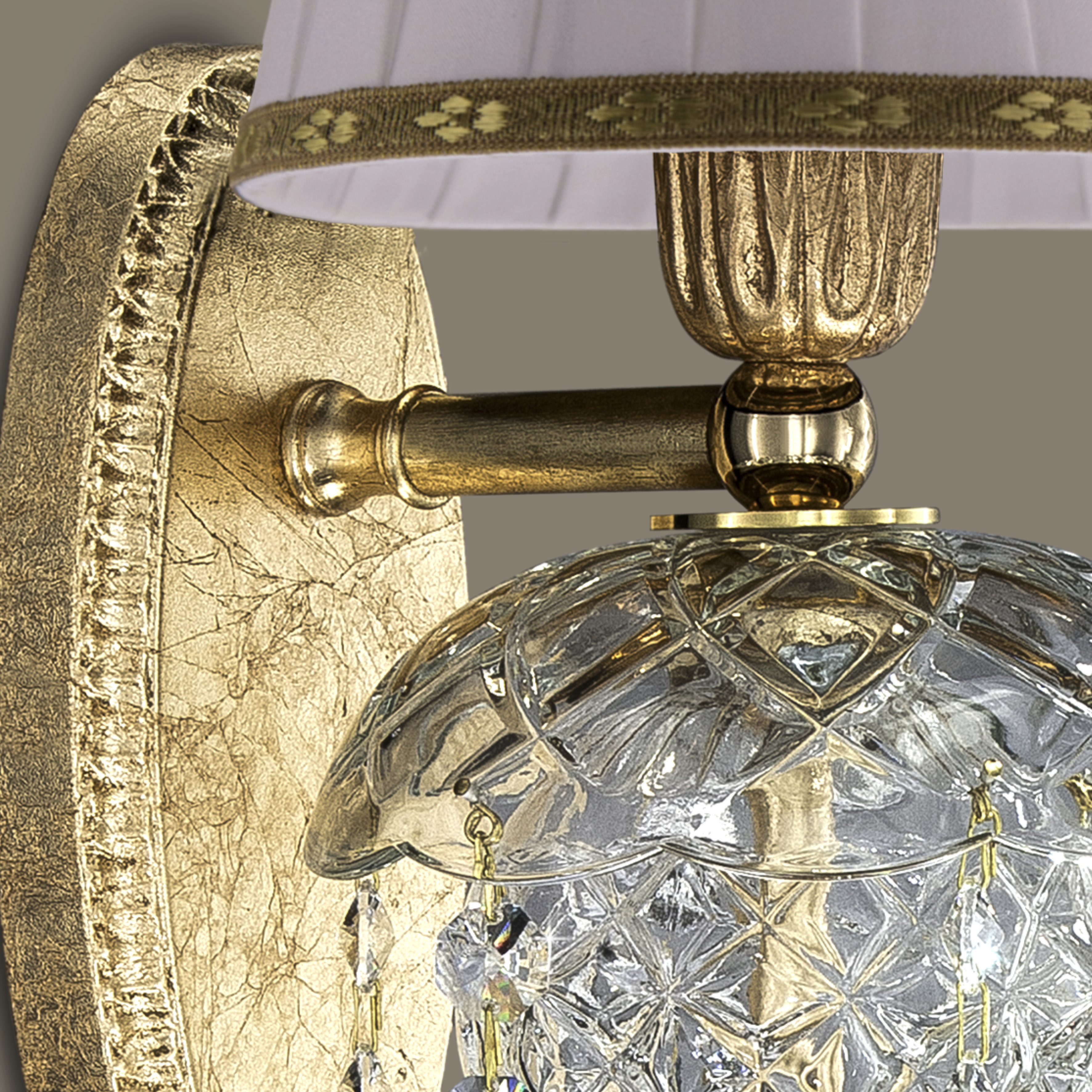 105 AP 1 gold leaf crystal fabric ivory shade macro2 Mirsini GrandoLuce