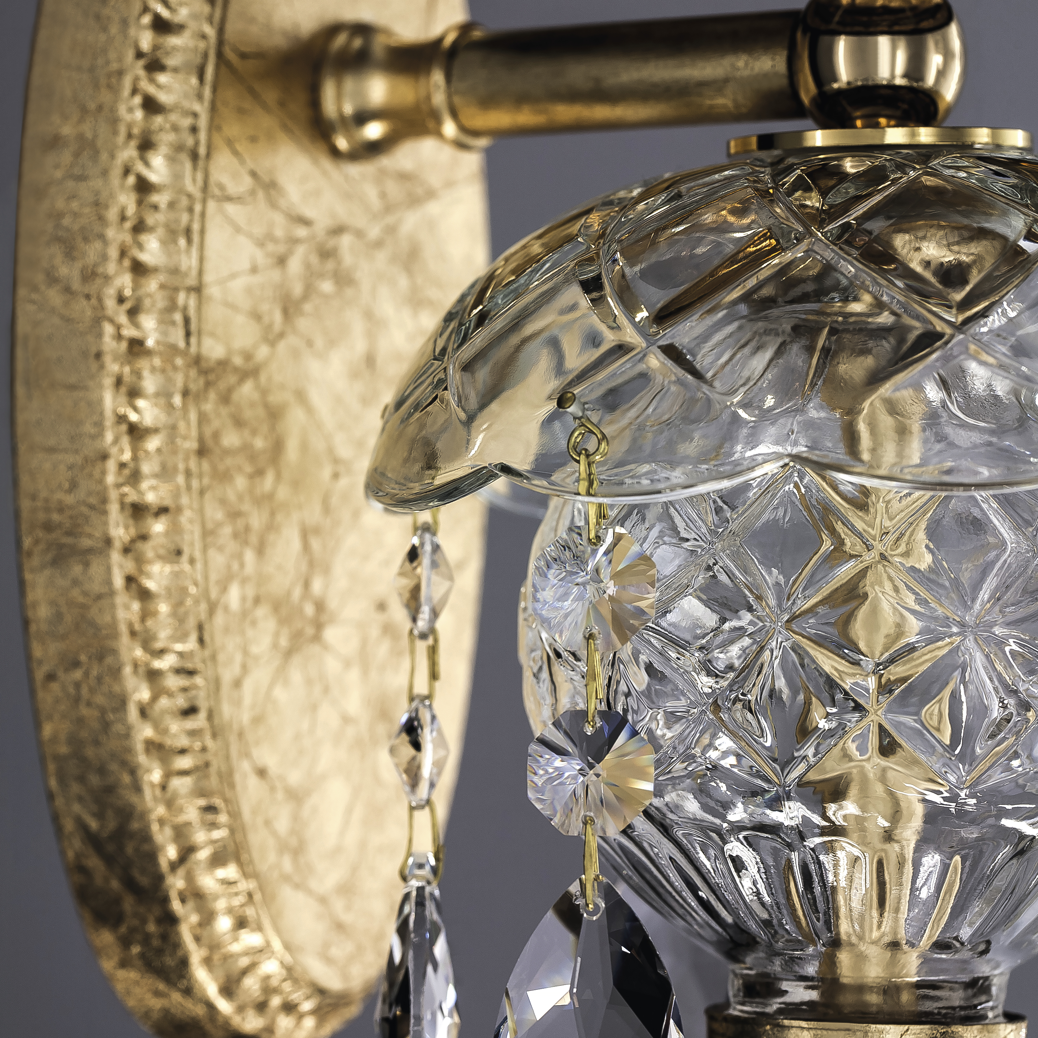 105_AP_1_gold_leaf_crystal_pvc_black_gold_shade_macro2_Mirsini_GrandoLuce 105 AP 1 gold leaf crystal pvc black gold shade macro2 Mirsini GrandoLuce