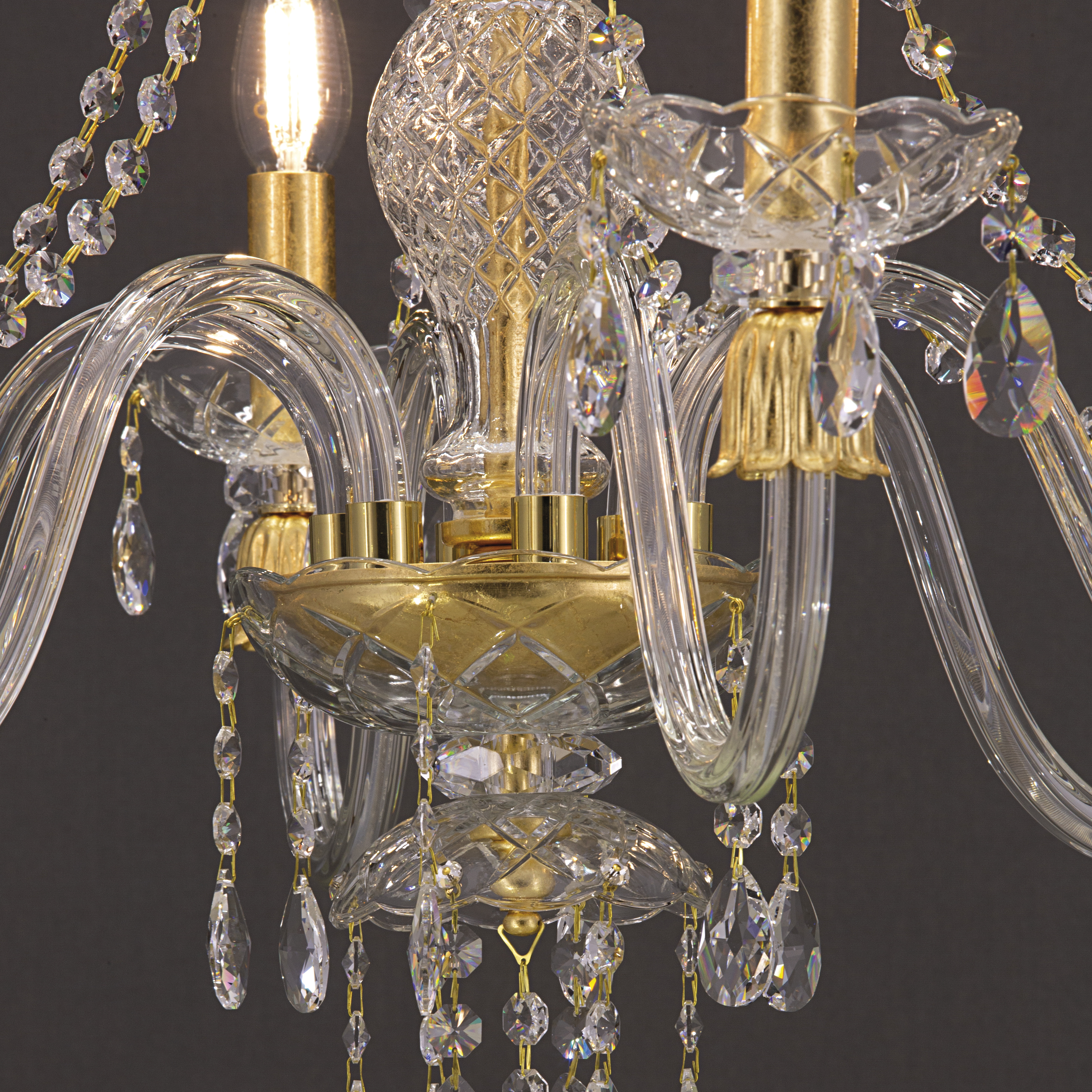 105_CH_6_gold_leaf_crystal_macro1_Mirsini_GrandoLuce 105 CH 6 gold leaf crystal macro1 Mirsini GrandoLuce