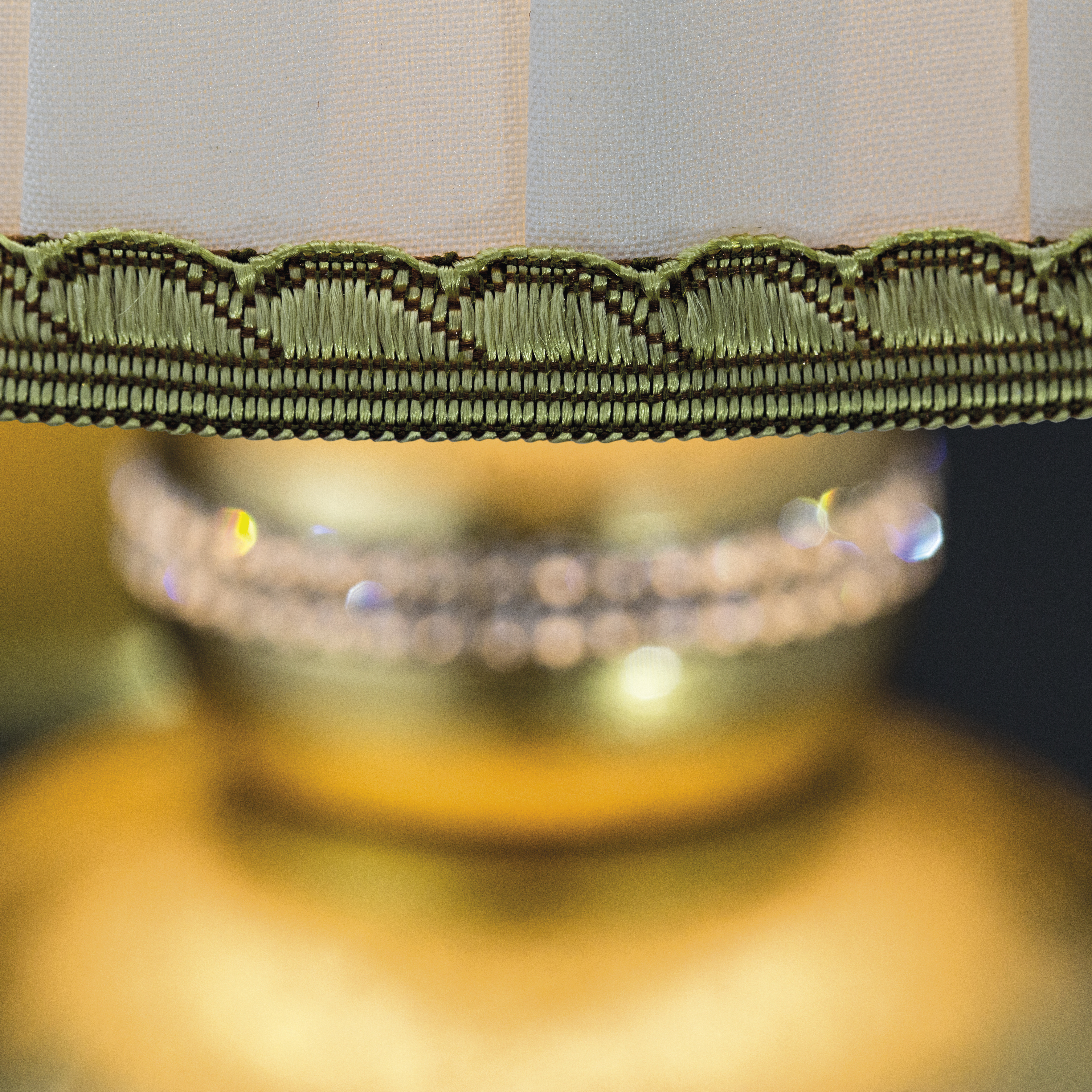 108 AP 1 gold leaf crystal fabric beige shade macro3 square Juliana GrandoLuce