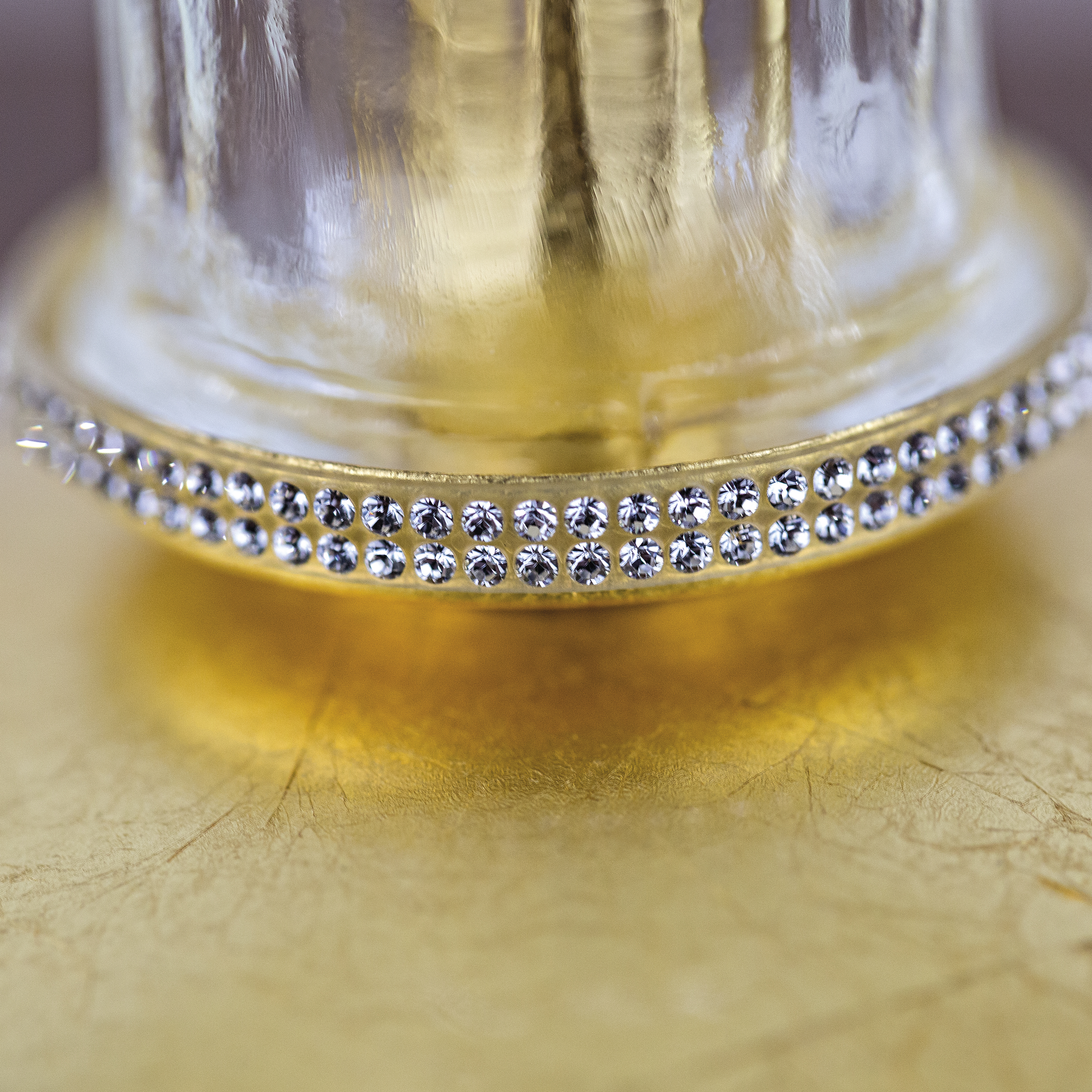 108 LM gold leaf crystal fabric beige shade macro2 square Juliana GrandoLuce