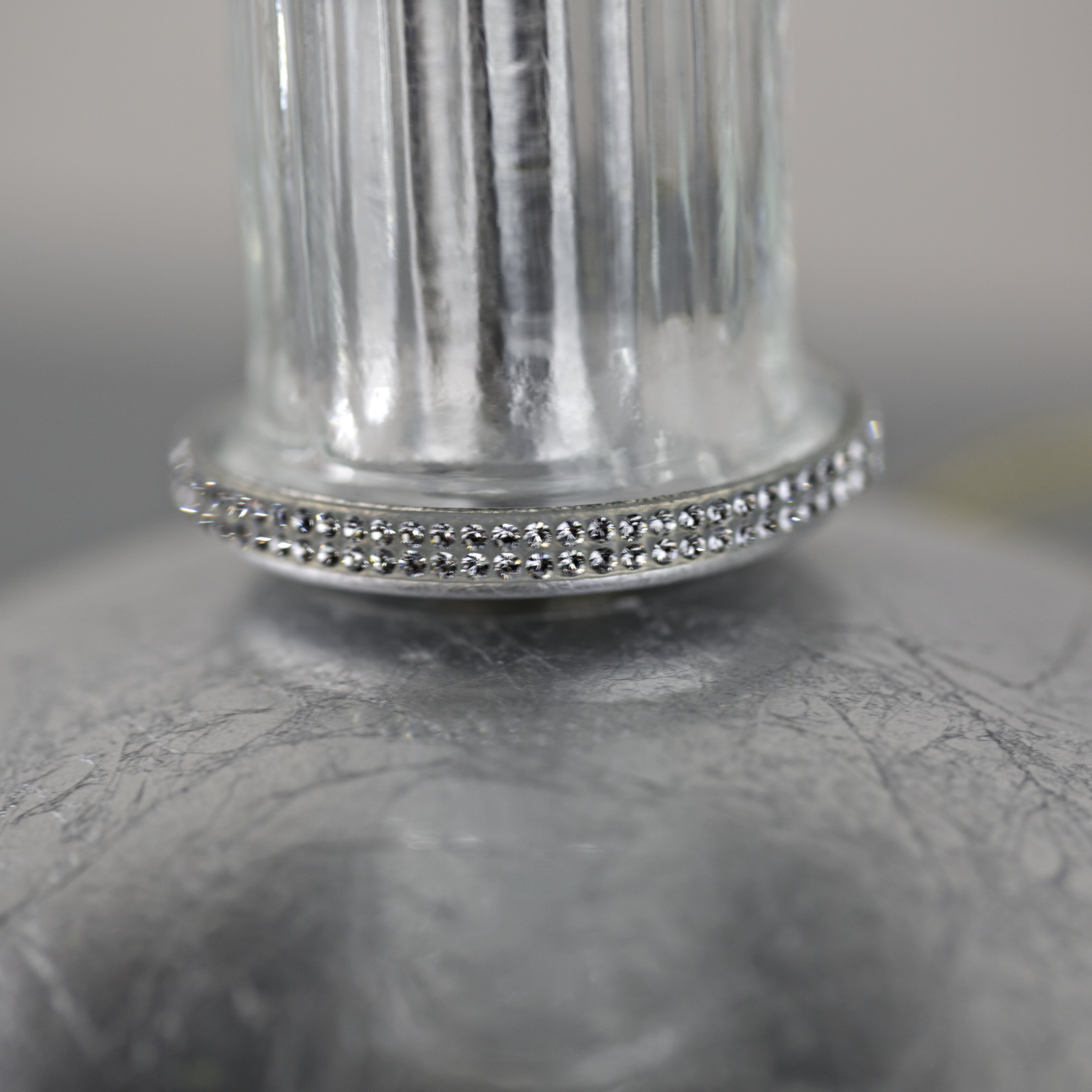 108 LM silver leaf crystal organdy graphite shade macro1 square Juliana GrandoLuce