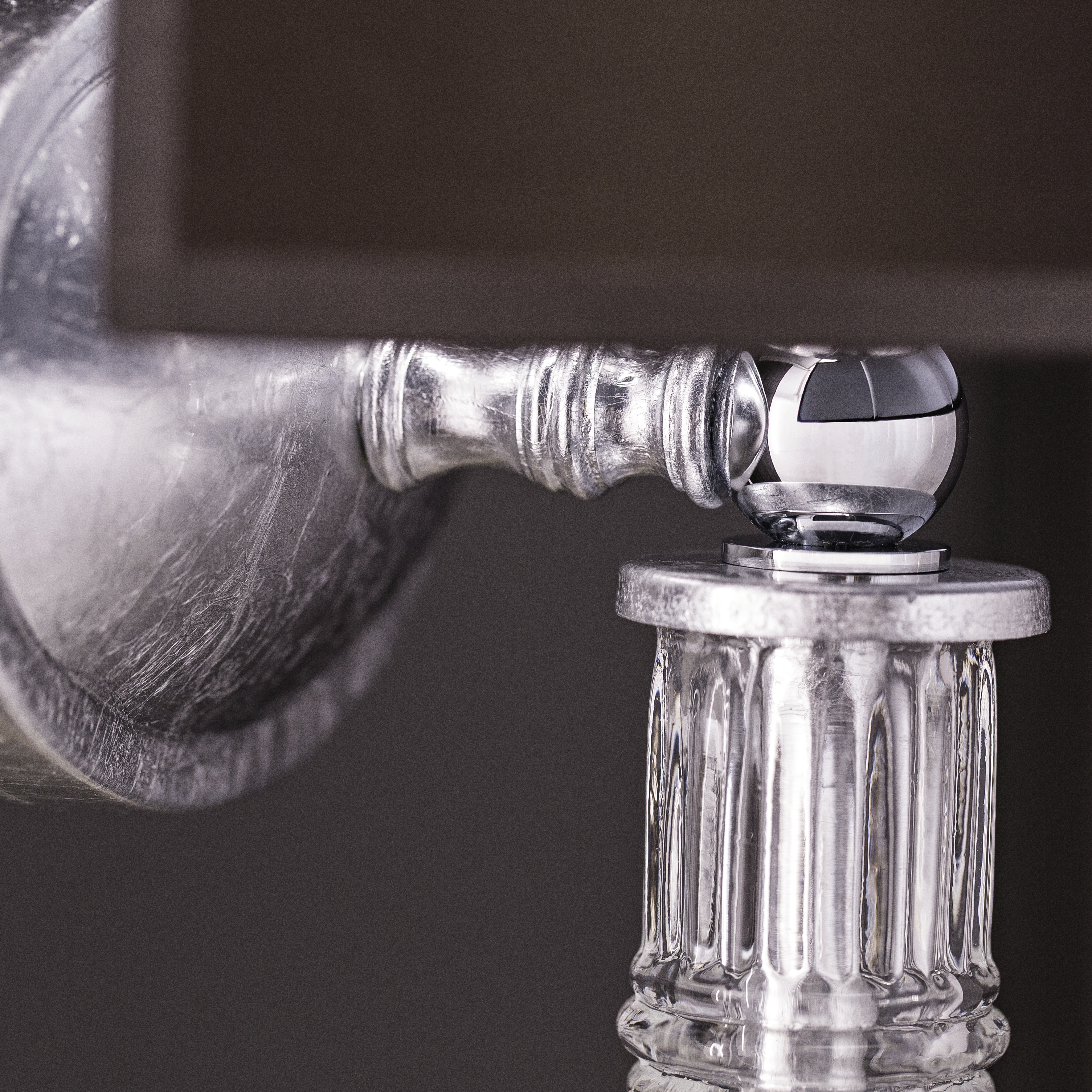 109 AP 1 silver leaf crystal pvc brown shade macro1 square Dafne GrandoLuce