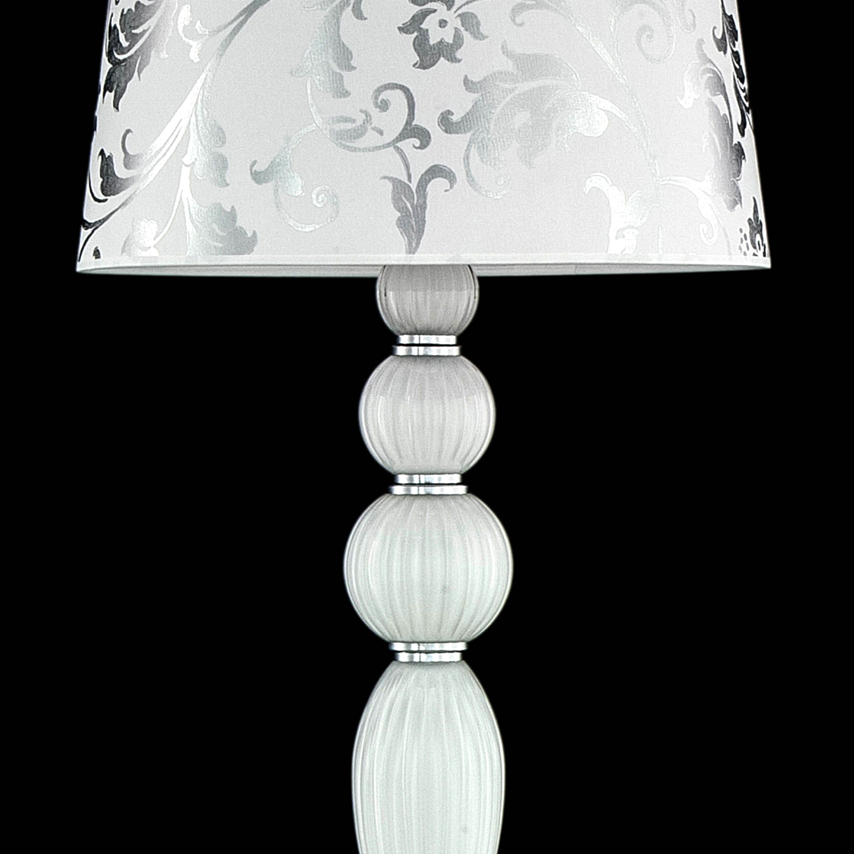 112 FL chrome white pvc silver leaf white shade macro1 Leonie GrandoLuce