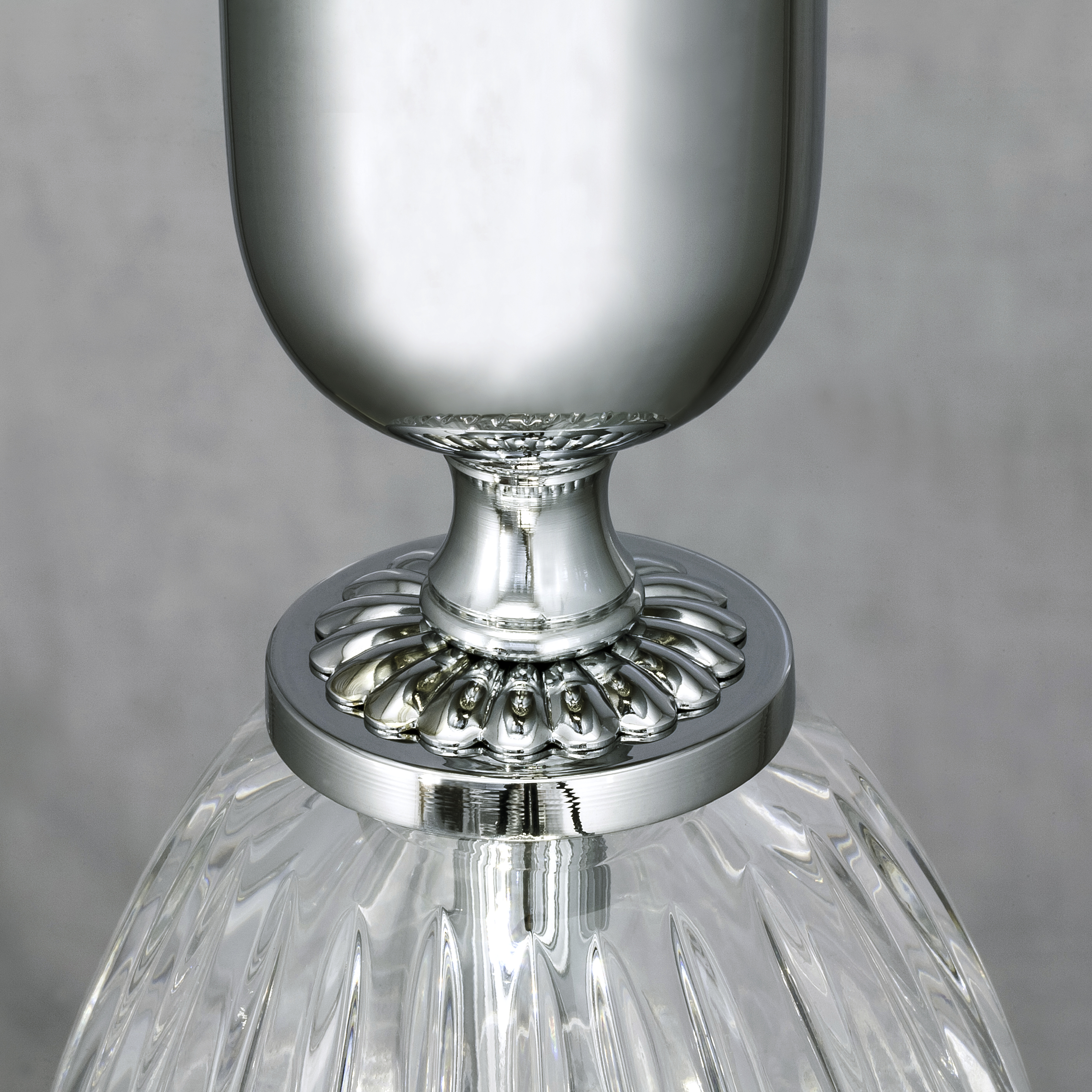 112 LG chrome crystal pvc silver leaf black shade macro2 Leonie GrandoLuce