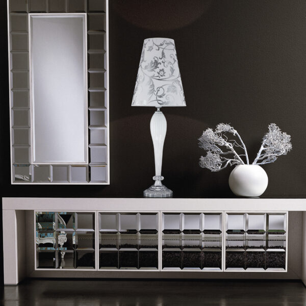 112 LG chrome white pvc silver leaf white shade view1 Leonie GrandoLuce