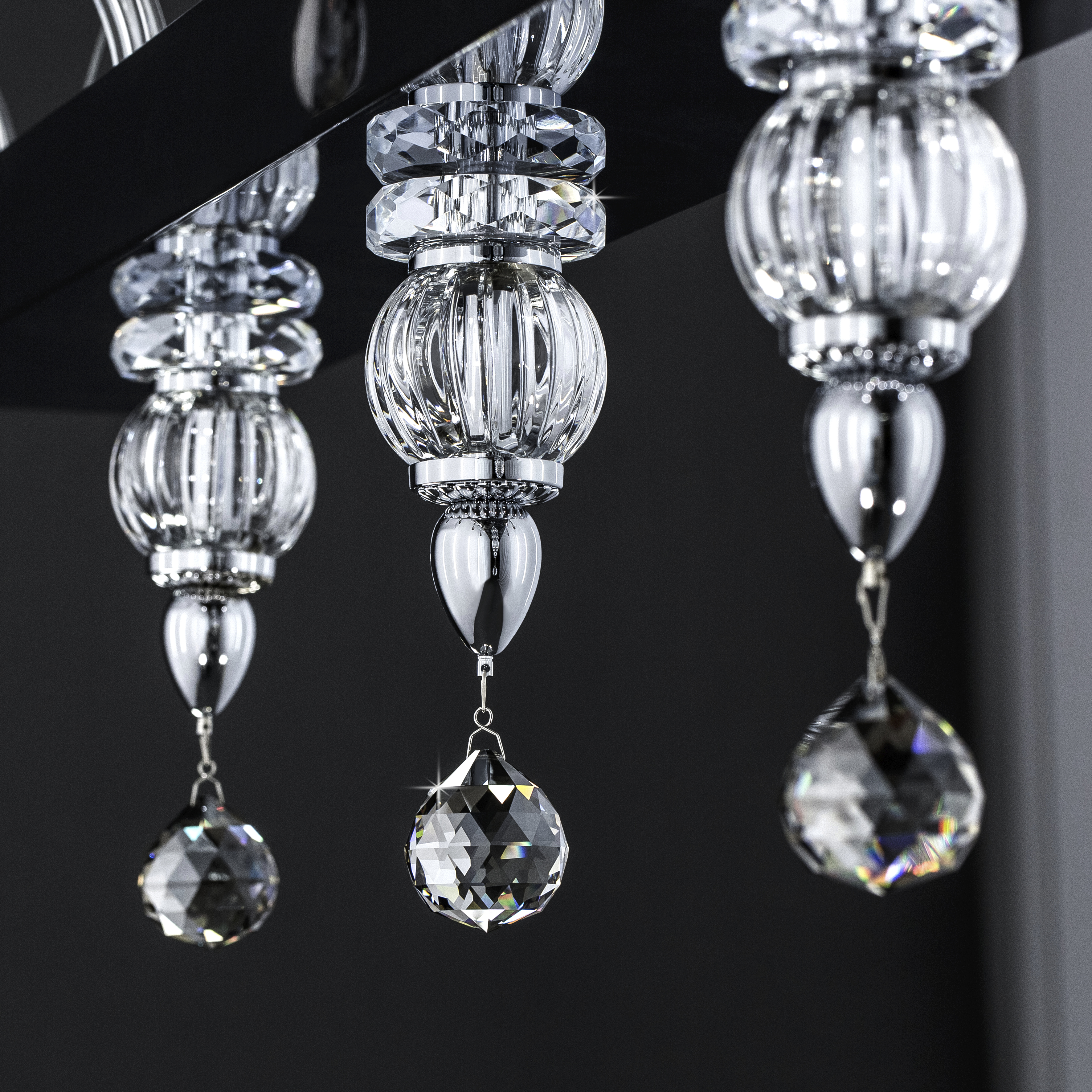 112 RL 10 chrome crystal pvc black chrome shade macro1 Leonie GrandoLuce